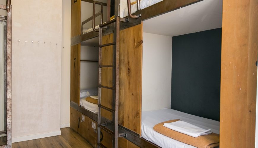 Standard 8-Bed Female Dorm