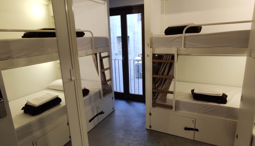 Standard 4-Bed Mixed Dorm